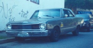 Dodge Dart DeLuxo Cinza Baltico - Chassis 88419